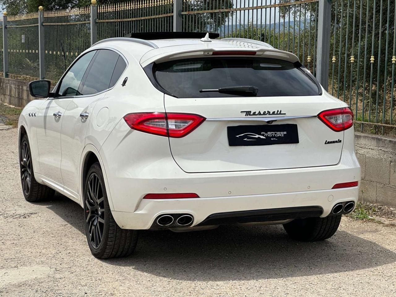 Maserati Levante 3.0 275cv - GARANZIA 12 MESI