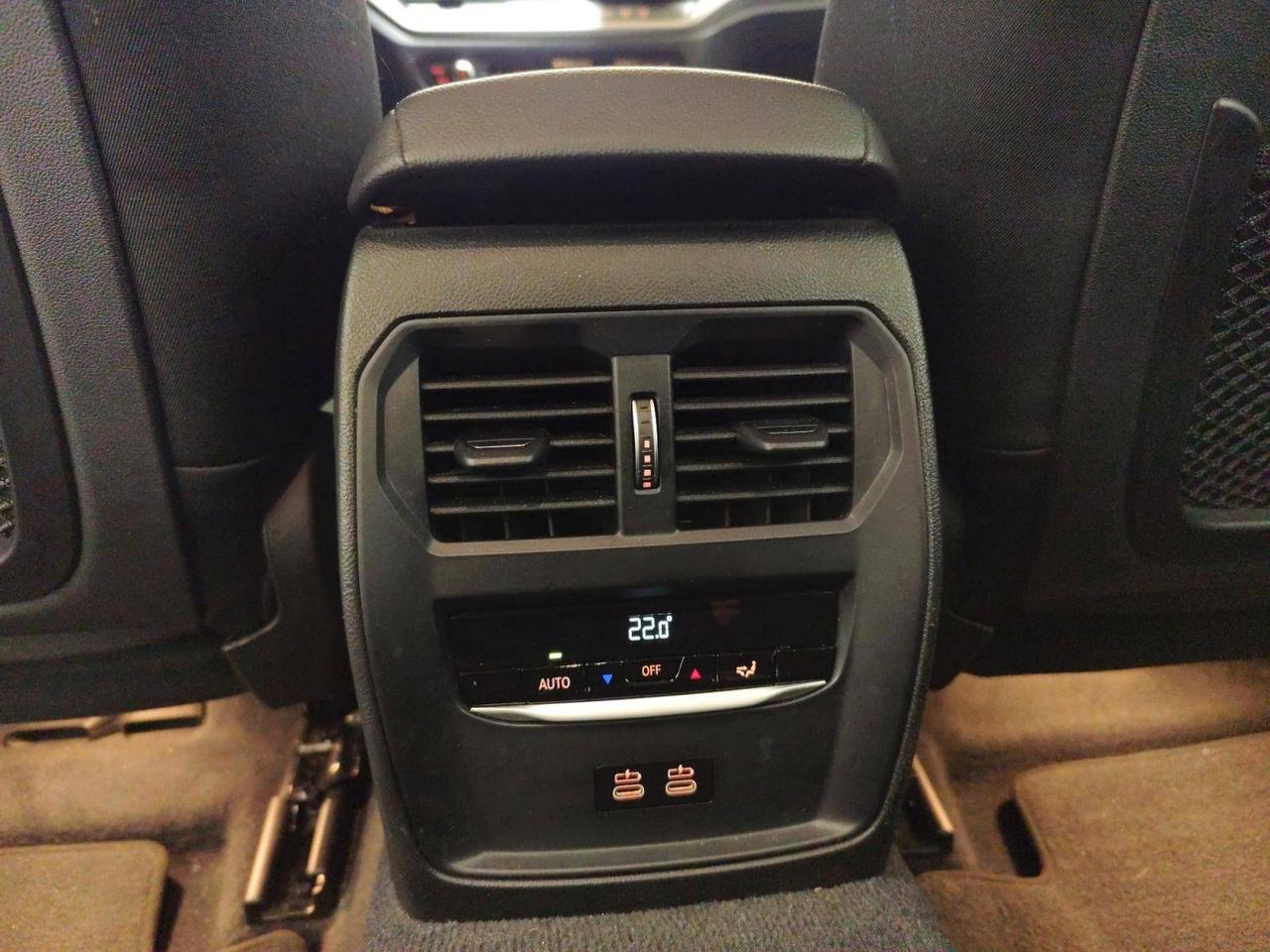 BMW Serie 3 318d Touring 48V Business Advantage