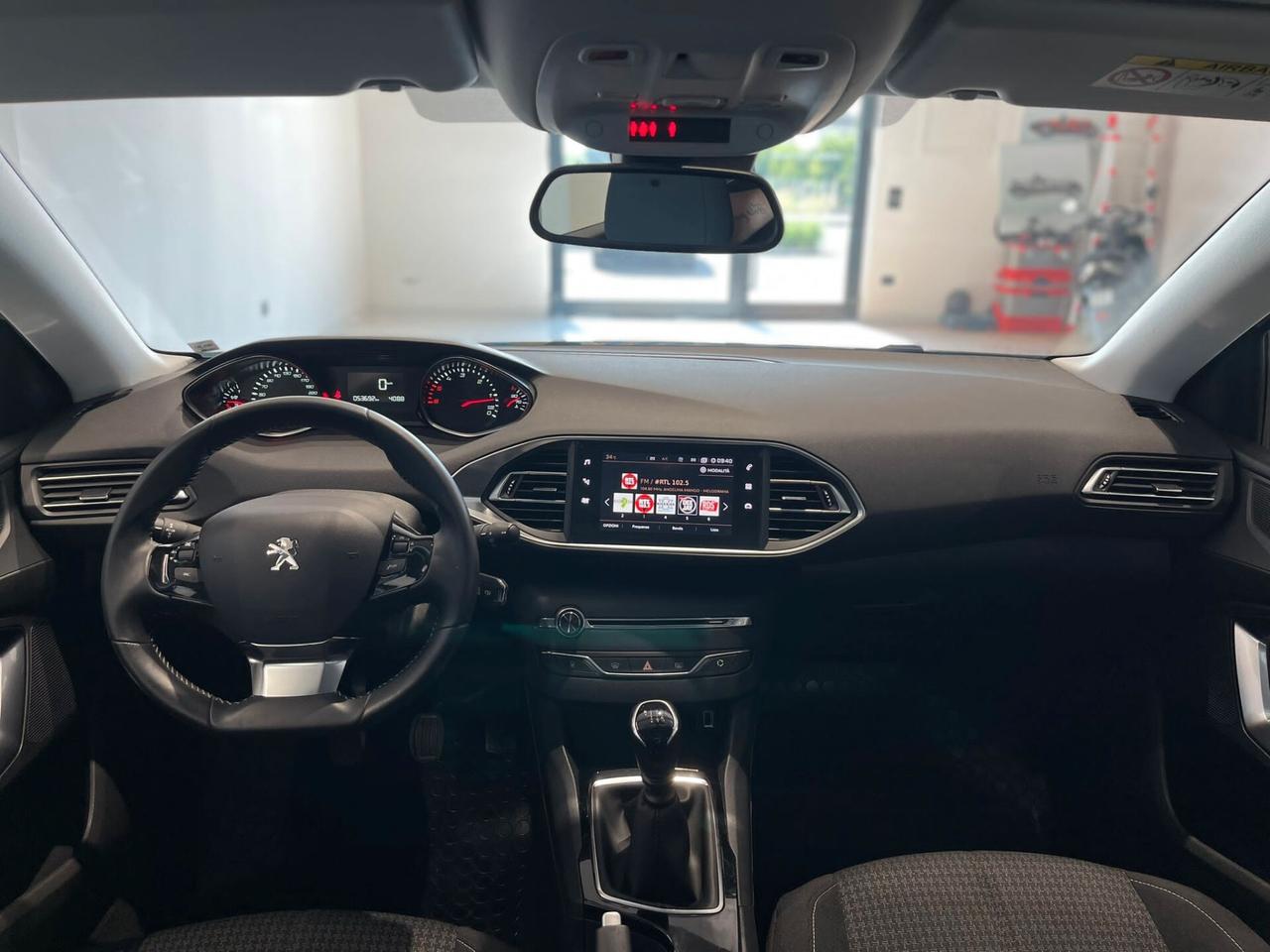 Peugeot 308 BlueHDi 100 S&S SW Business