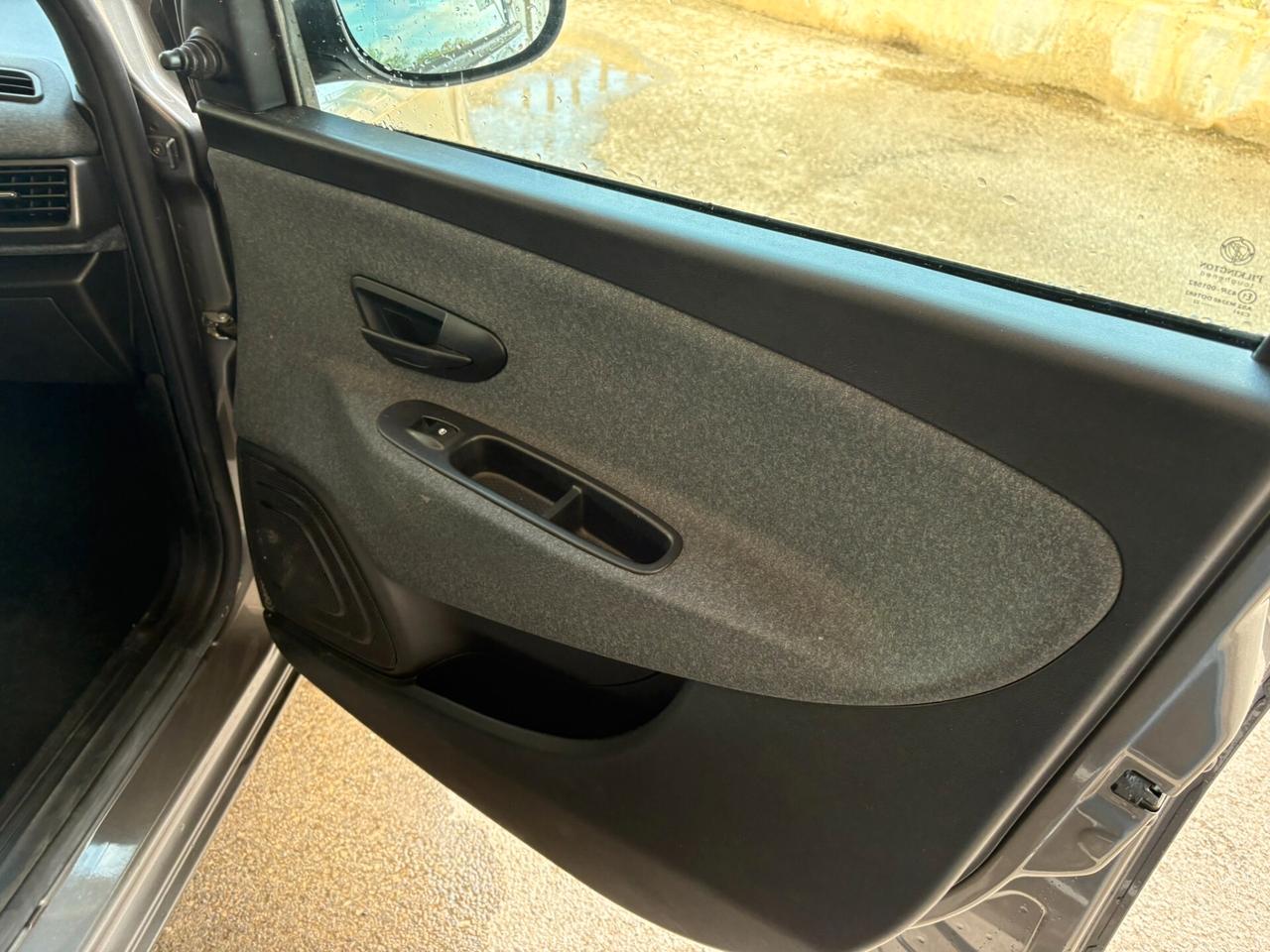 Lancia Ypsilon 1.2 69 CV 5 porte GPL Silver Plus
