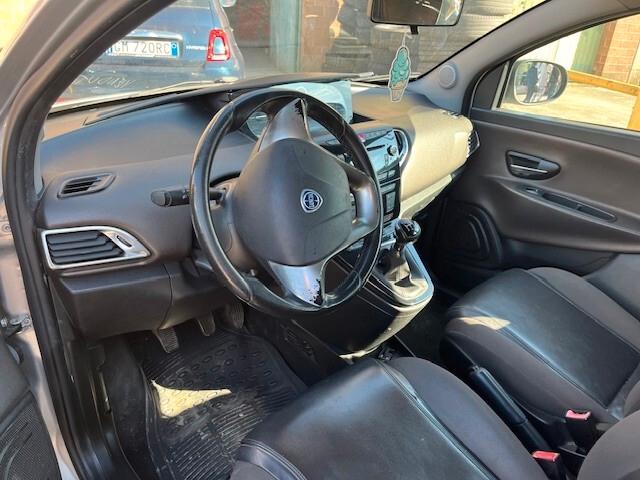 Lancia Ypsilon 1.3 MJT 16V 95 CV 5 porte S&S Gold