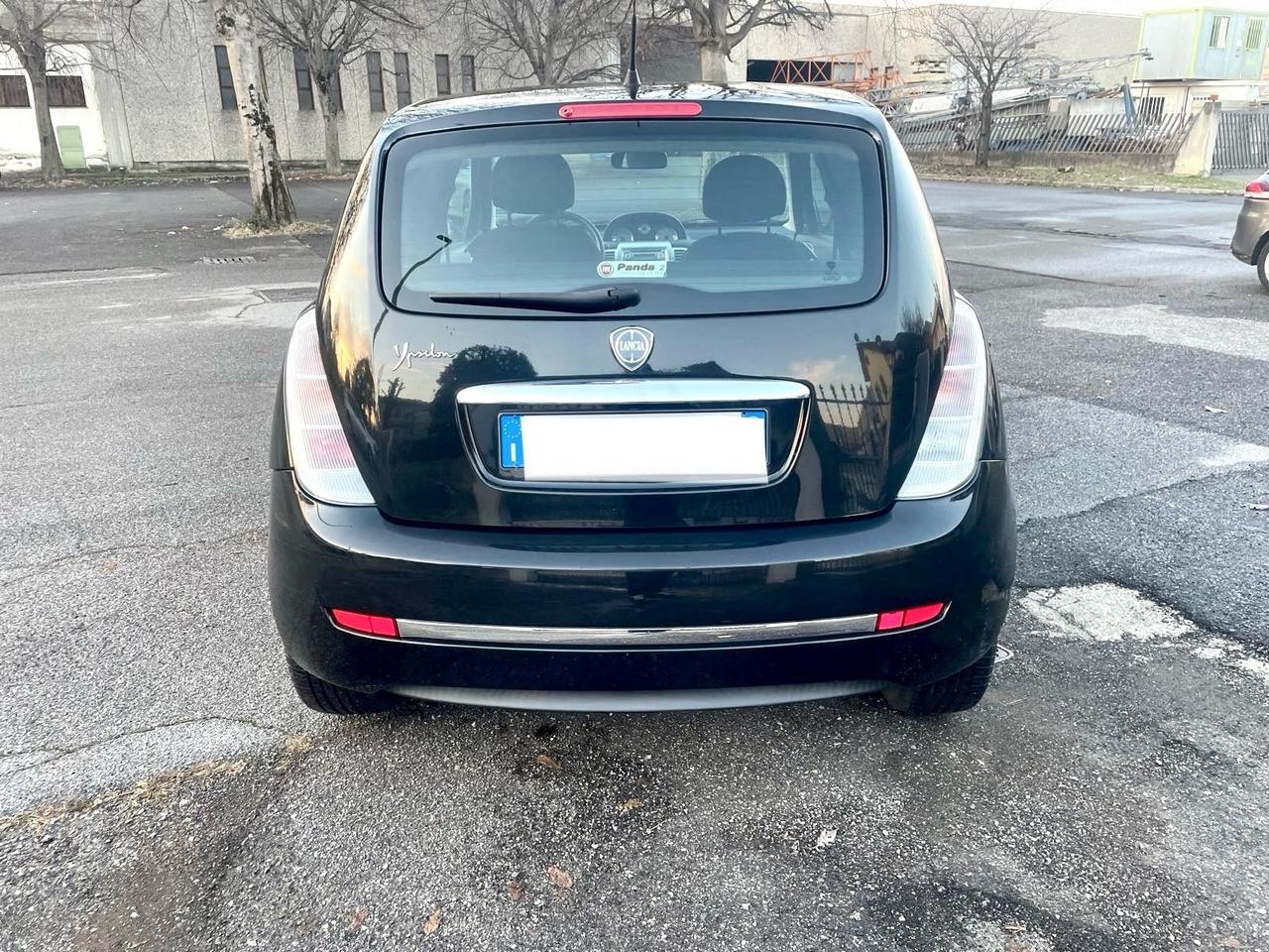 Lancia Ypsilon 1.2 Versus per Neopatentati