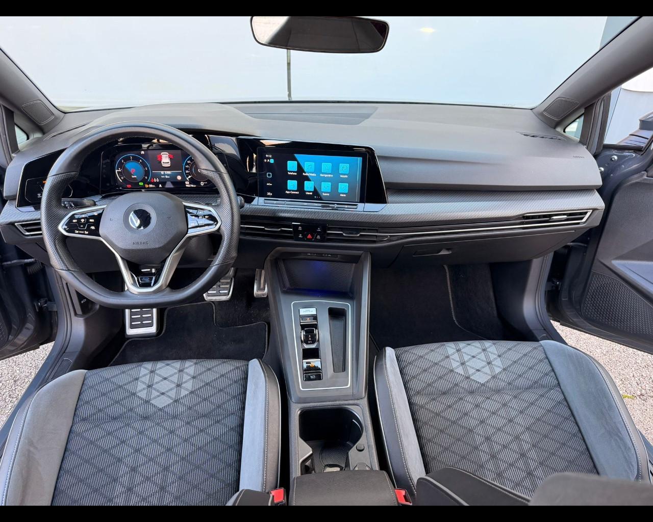 VOLKSWAGEN GOLF VIII 2.0 TDI R-LINE DSG