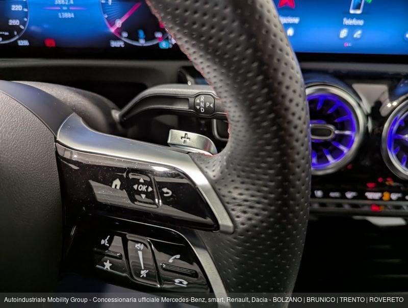 Mercedes-Benz Classe A 180 D PREMIUM AMG LINE AUTOMATIC ''NEOPATENTATI''