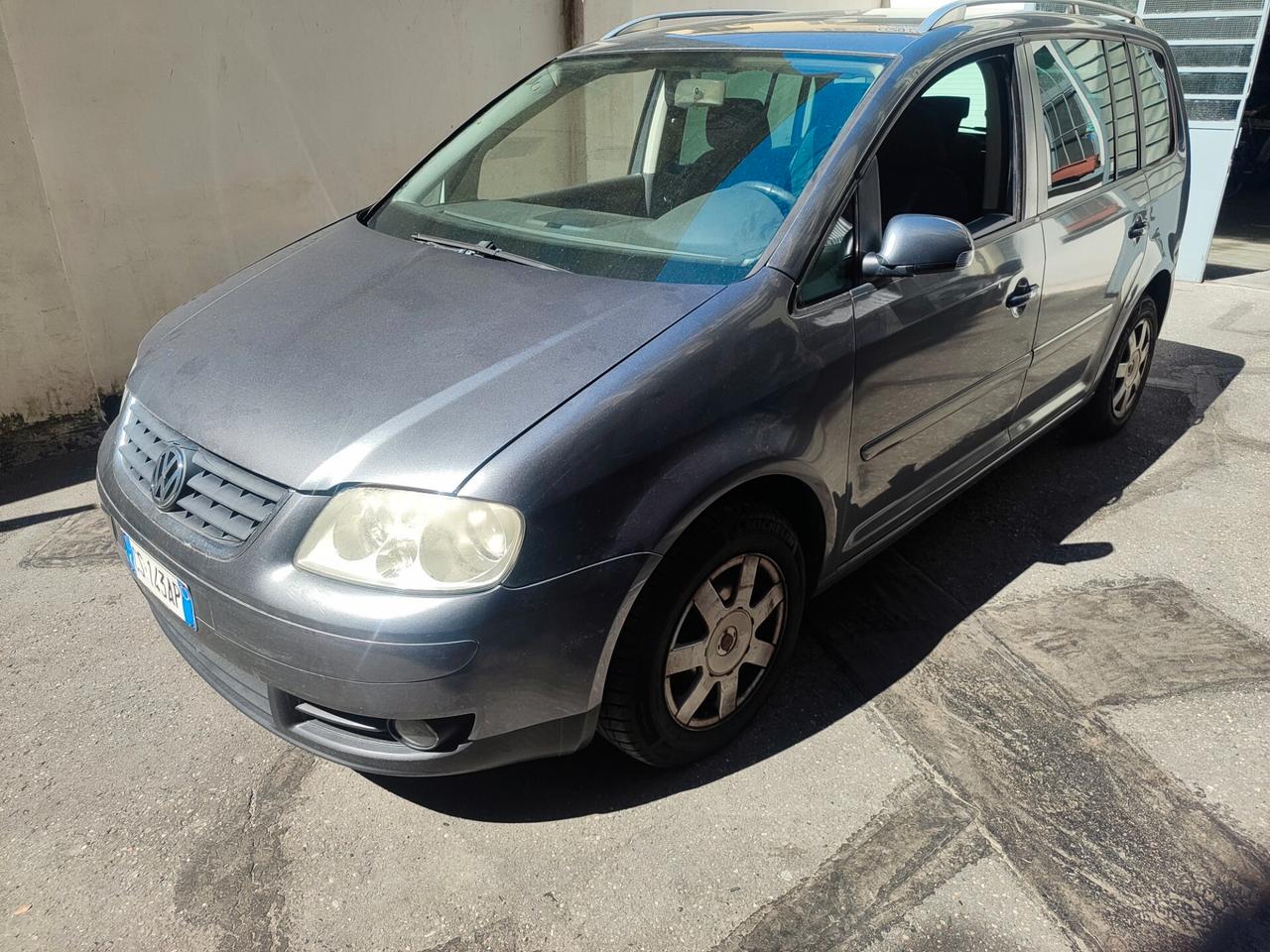 Volkswagen Touran 2.0 16V TDI DSG Trendline