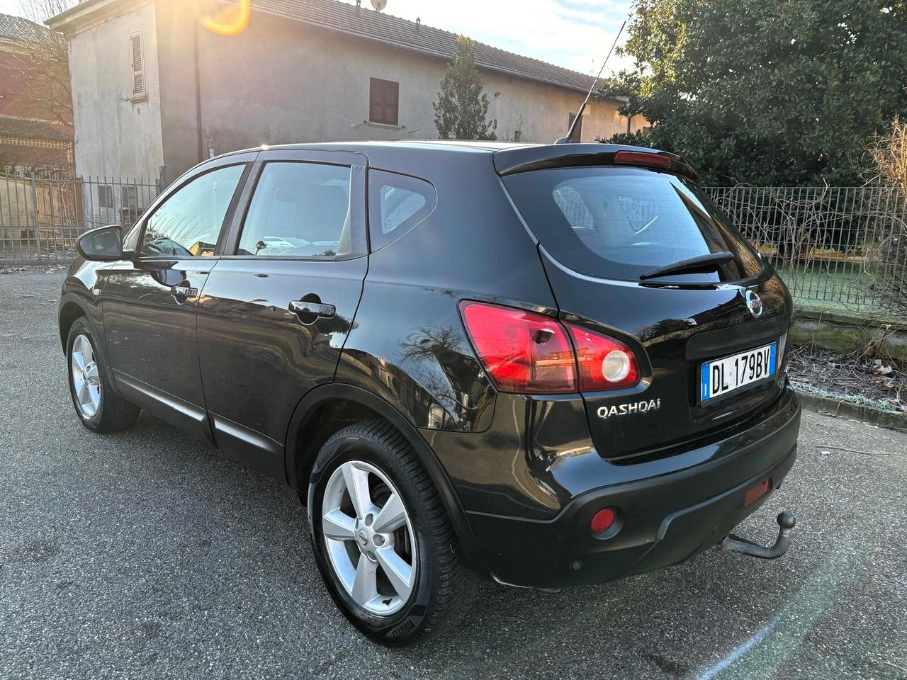 Nissan Qashqai 2.0 dCi DPF 4WD Tekna pelle tetto gancio