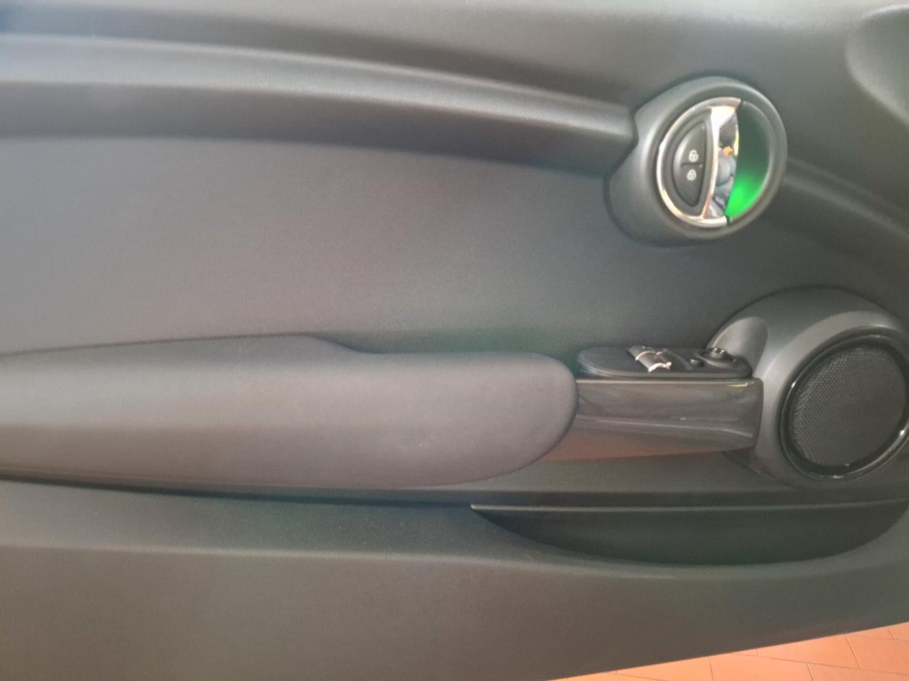 Mini 1.2 One Boost 75cv vetri privacy