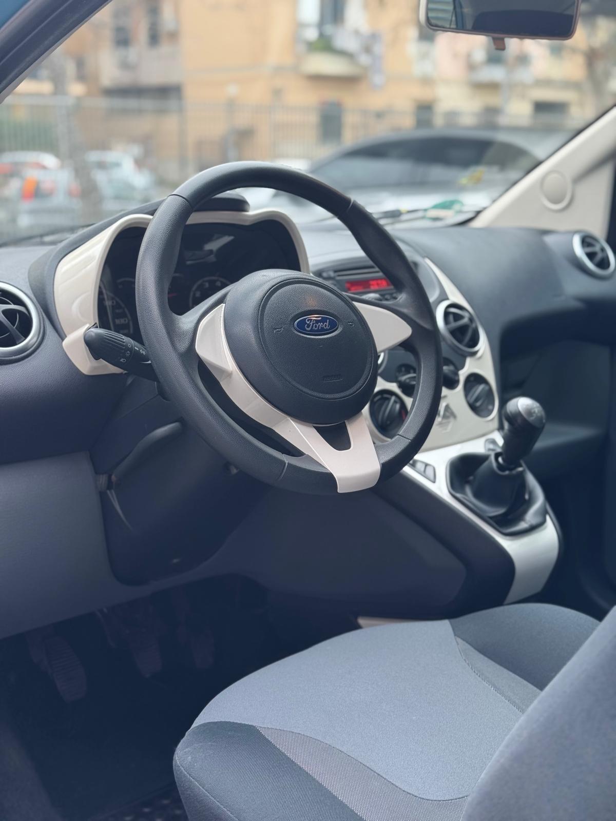 Ford Ka 1.2 8V 69CV Titanium