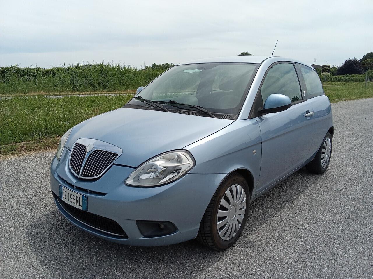 Lancia Ypsilon 1.2 benzina 2010