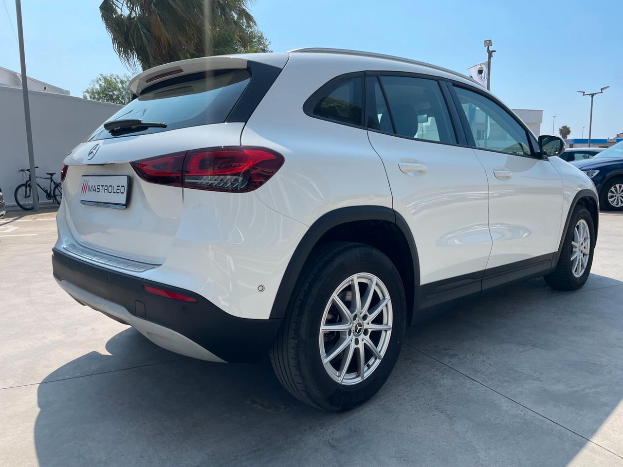 Mercedes-benz GLA 180 GLA 180 d Automatic Business