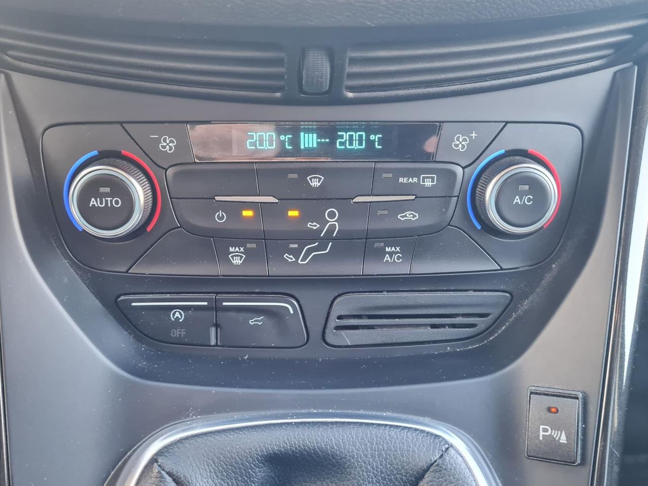 Ford Kuga 1.5 EcoBoost Titanium #9477