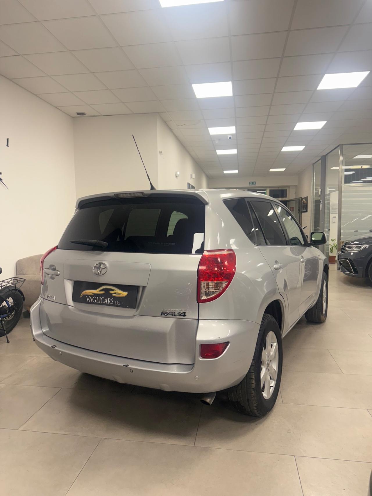 Toyota RAV 4 RAV4 Crossover 2.2 D-4D 136 CV Sol