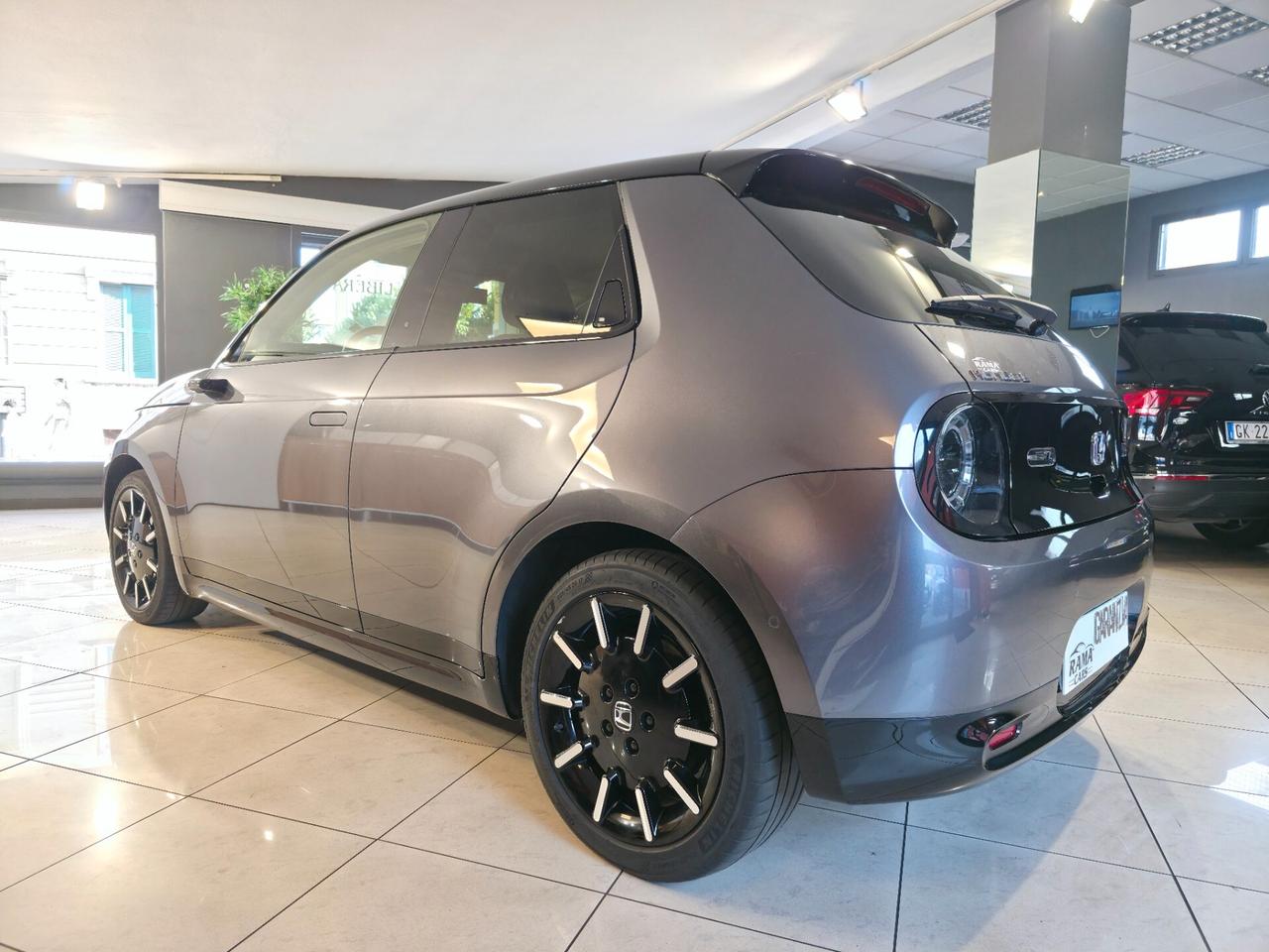 Honda e