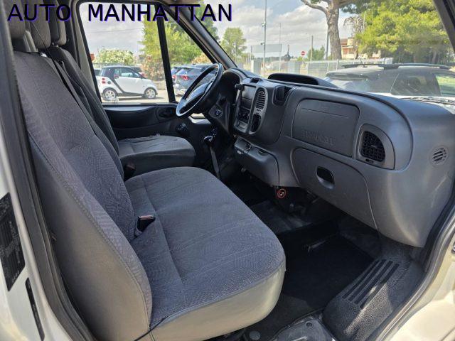 FORD Transit 300 2.4 TD/115 cat PM-TM Furg.