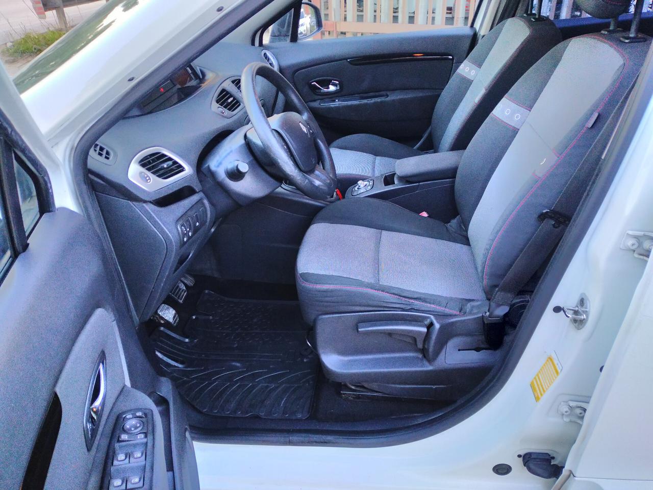 Renault Scénic X-Mod 1.5 dCi 110CV Dynamique