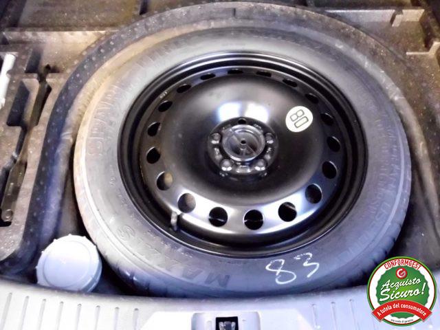 FORD Kuga 2.0 TDCI 140 CV 4WD Powershift Business