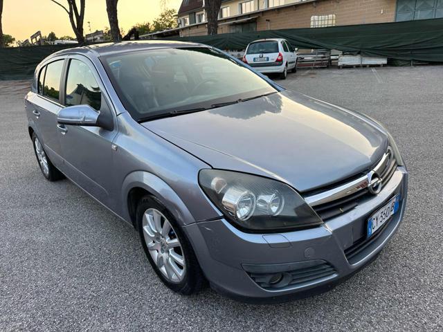 OPEL Astra Benzina/Metano 1.6 16V Twinport 5p Bellissima