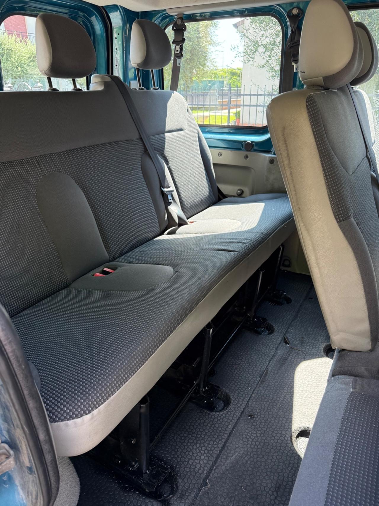 Opel Vivaro 27 2.0 CDTI PC-TN Combi 9 posti