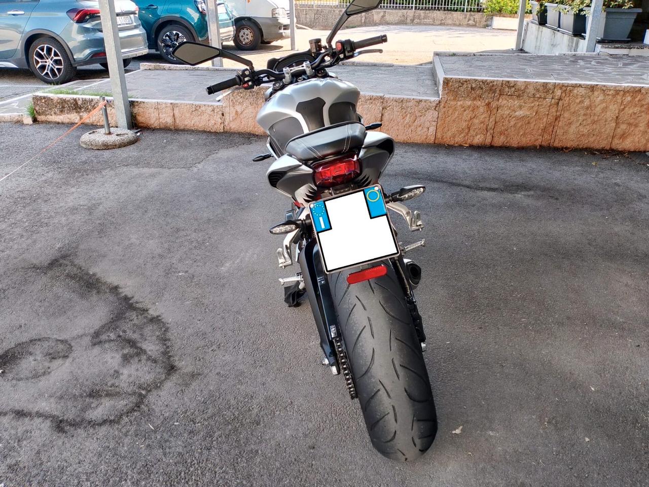 Triumph Street Triple 765 R