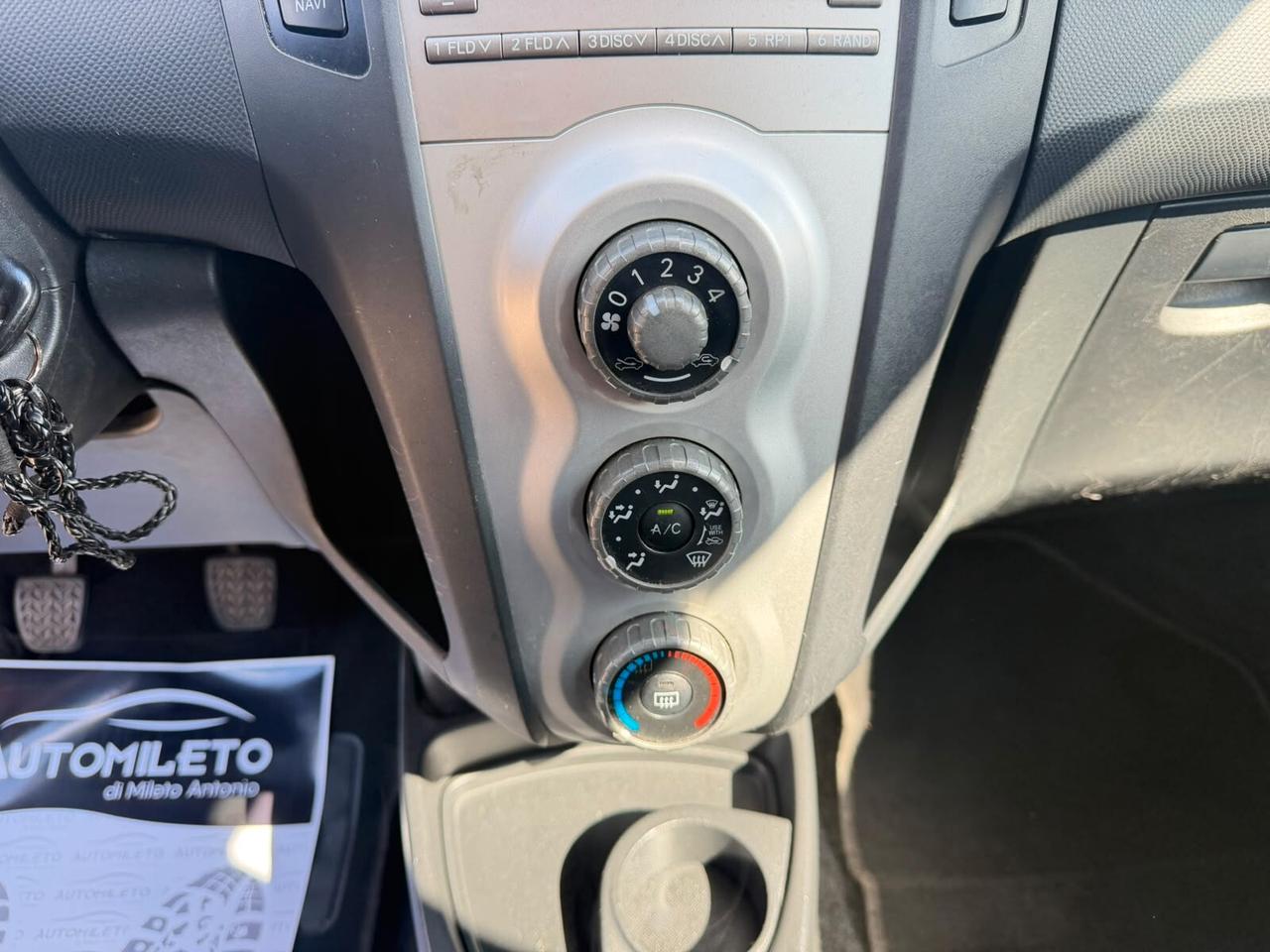 Toyota Yaris 1.0 5 porte