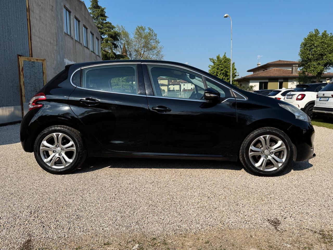 Peugeot 208 5p 1.2 puretech Allure E6 | UNICO PROPRIETARIO
