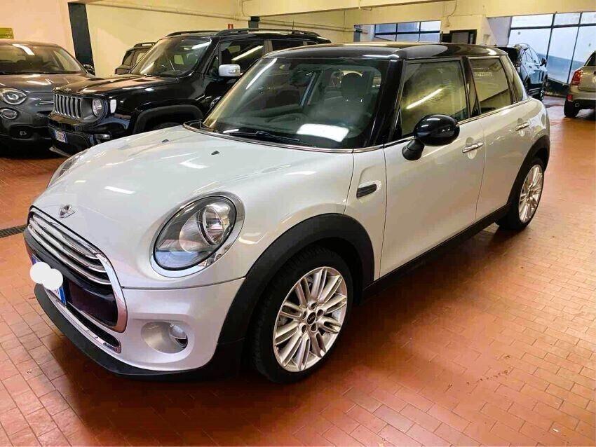 Mini 1.5 Cooper D 5 porte Cambio Automatico