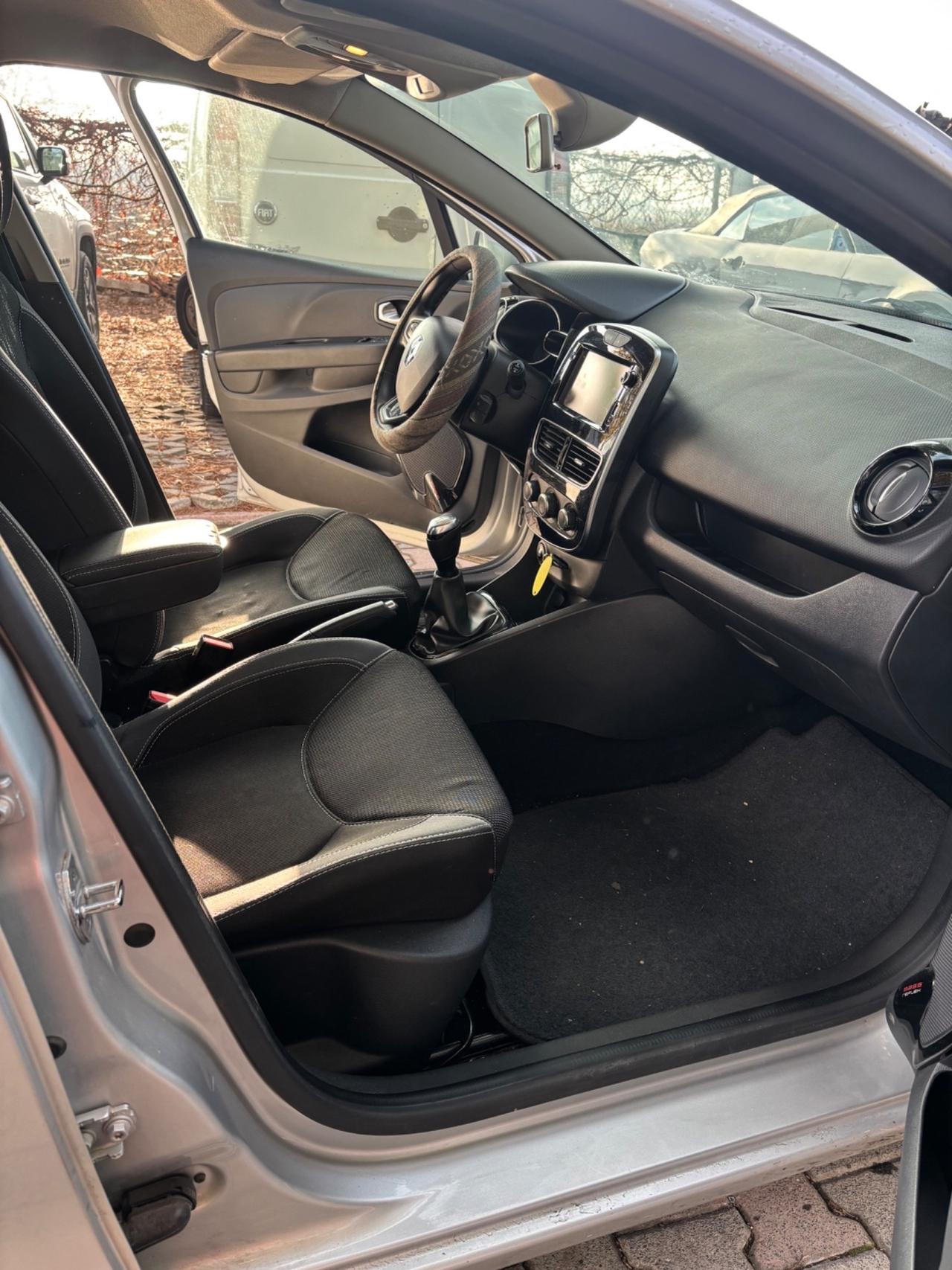 Renault Clio dCi 8V 75 CV Start&Stop 5 porte Energy Duel