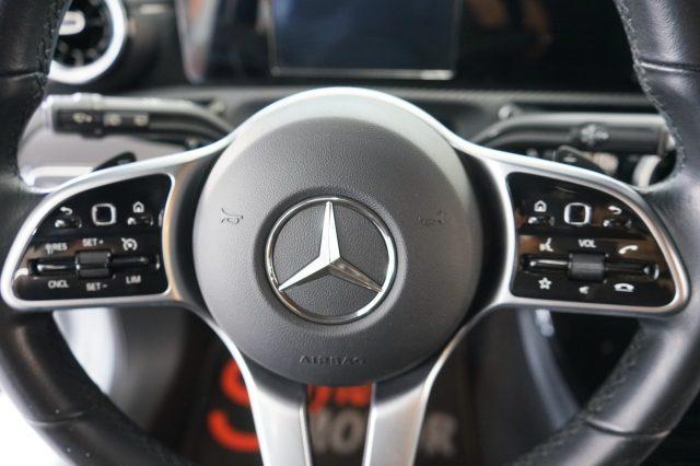 MERCEDES-BENZ A 180 d Automatic Business Extra Uniprop. Certificata