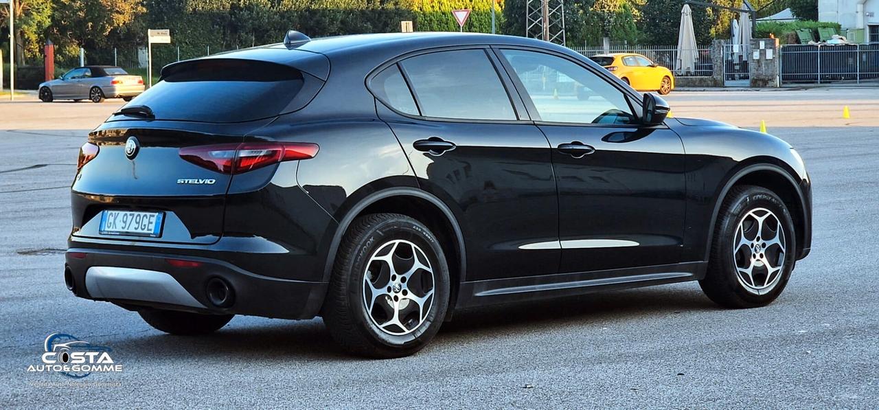 Alfa Romeo Stelvio 2.2 Turbodiesel 190 CV AT8 Q4 Executive