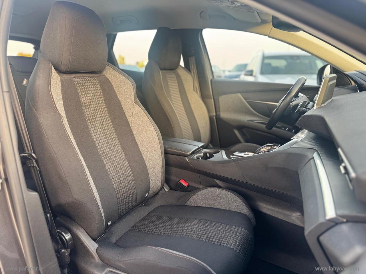 PEUGEOT 3008 BlueHDi 130 S&S EAT8 Allure