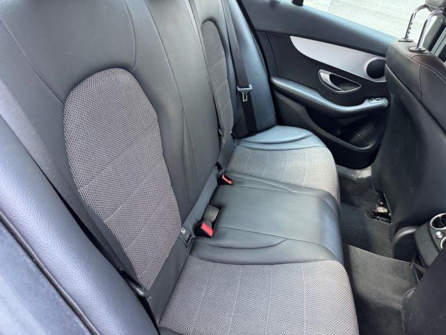 MERCEDES-BENZ C 220 d Auto Premium