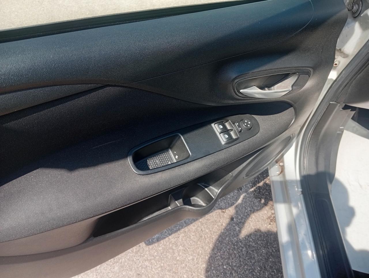 Fiat Punto 1.3 MJT II 75 CV 5 porte NEOPATENTATI OK