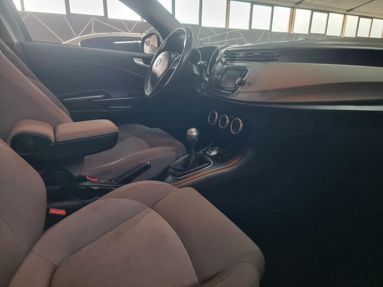 Alfa Romeo Giulietta 1.6 JTDm-2 120 CV Progression