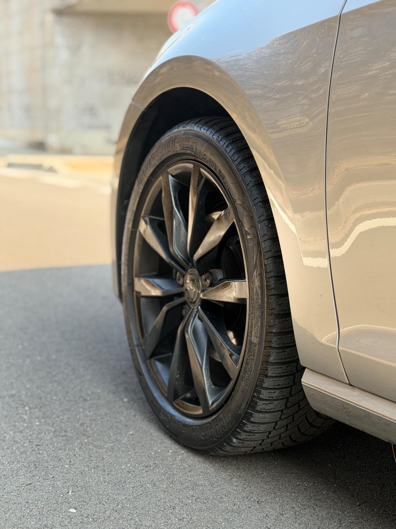 Volkswagen Golf 1.6 TDI DSG 5p. Highline ok neopatentati