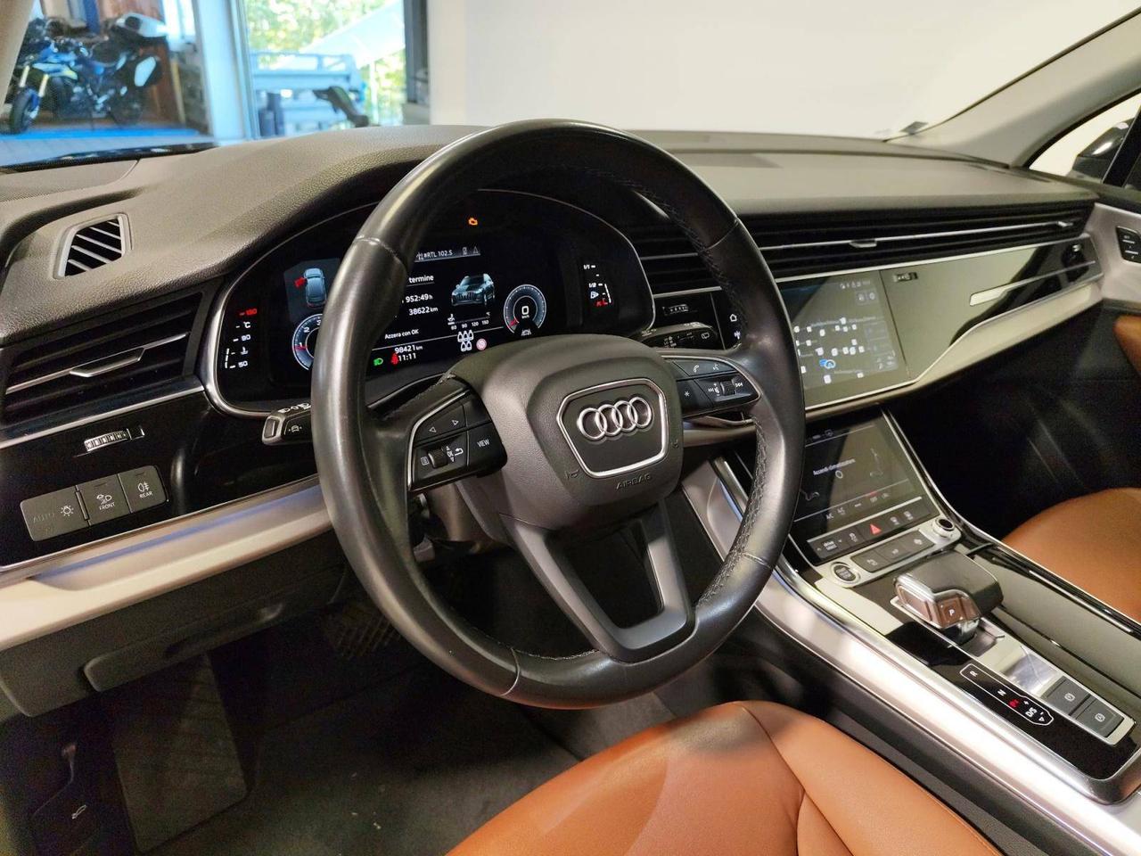 Audi Q7 50 3.0 tdi mhev Business quattro 7 Posti