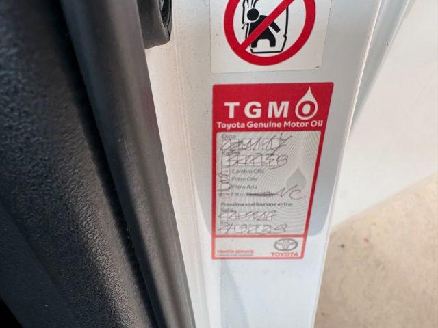 TOYOTA Yaris 1.5 Hybrid 5 porte AUTOMATICA OK NEOPATENTATI