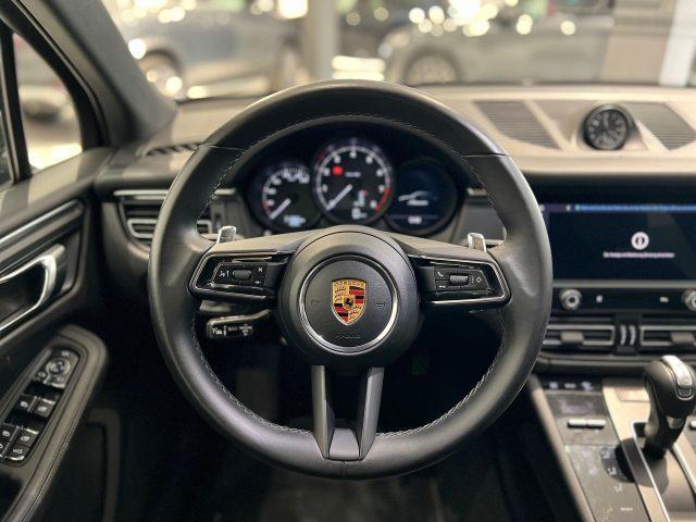 PORSCHE Macan 2.0