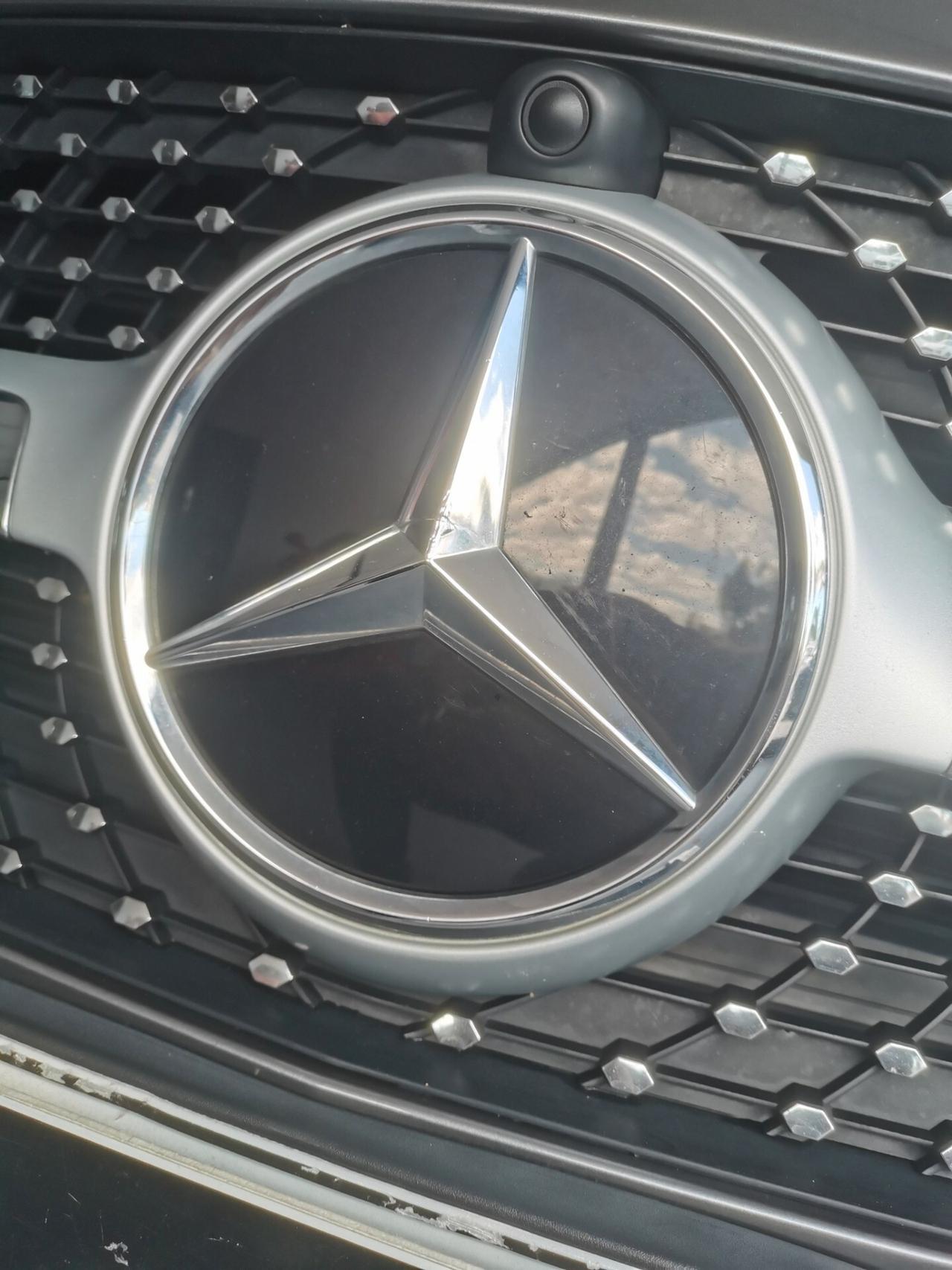 Mercedes-Benz Classe GLA 200 d cv 150 Automatic Premium 2020 km 133.000