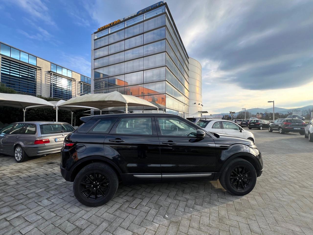 Land Rover Range Evoque 2.0 TD4 150 CV 5p. Pure