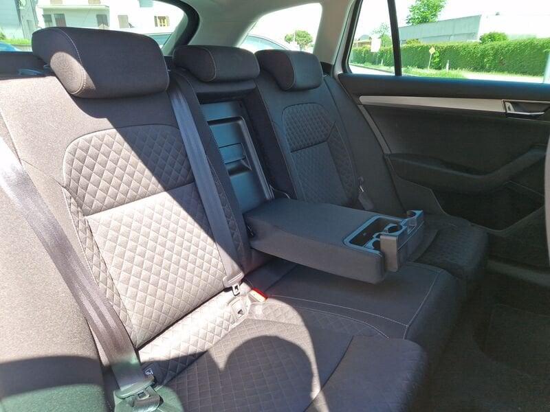 Skoda Superb 2.0 TDI EVO SCR DSG Wagon Executive