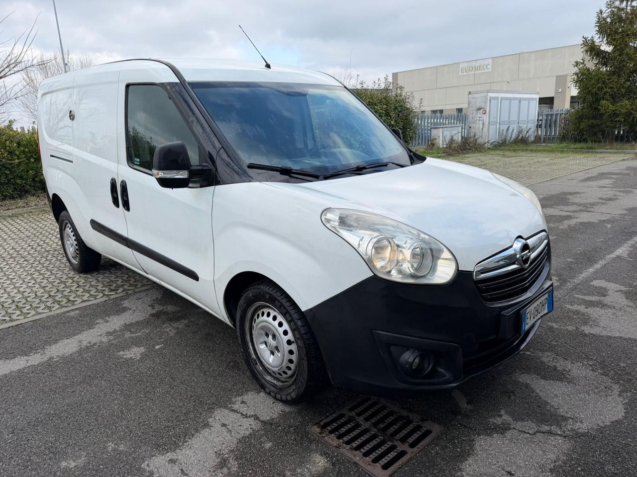 Opel combo 1.4 turbo metano