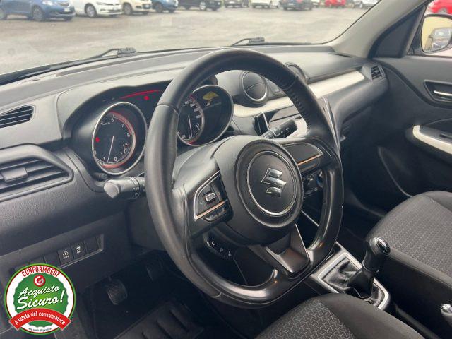 SUZUKI Swift 1.2 Hybrid Top