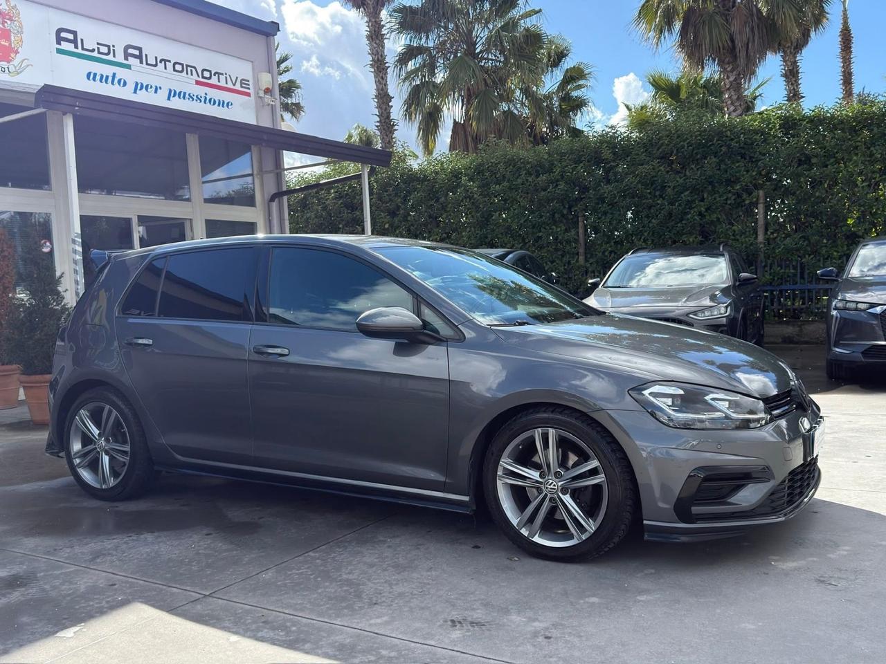 Volkswagen Golf 1.6 TDI 116 CV 5p. R Line