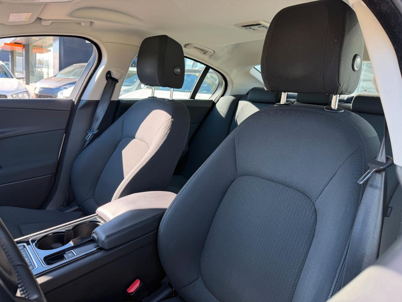 Jaguar XE 2.0 D Turbo Prestige