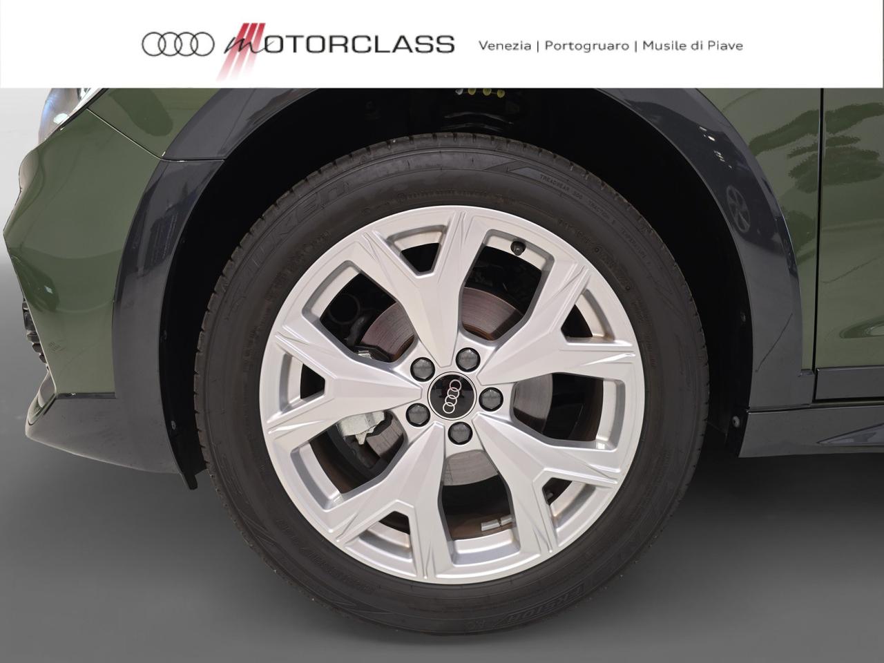 Audi A1 allstreet 30 1.0 tfsi 116cv identity contrast s tronic