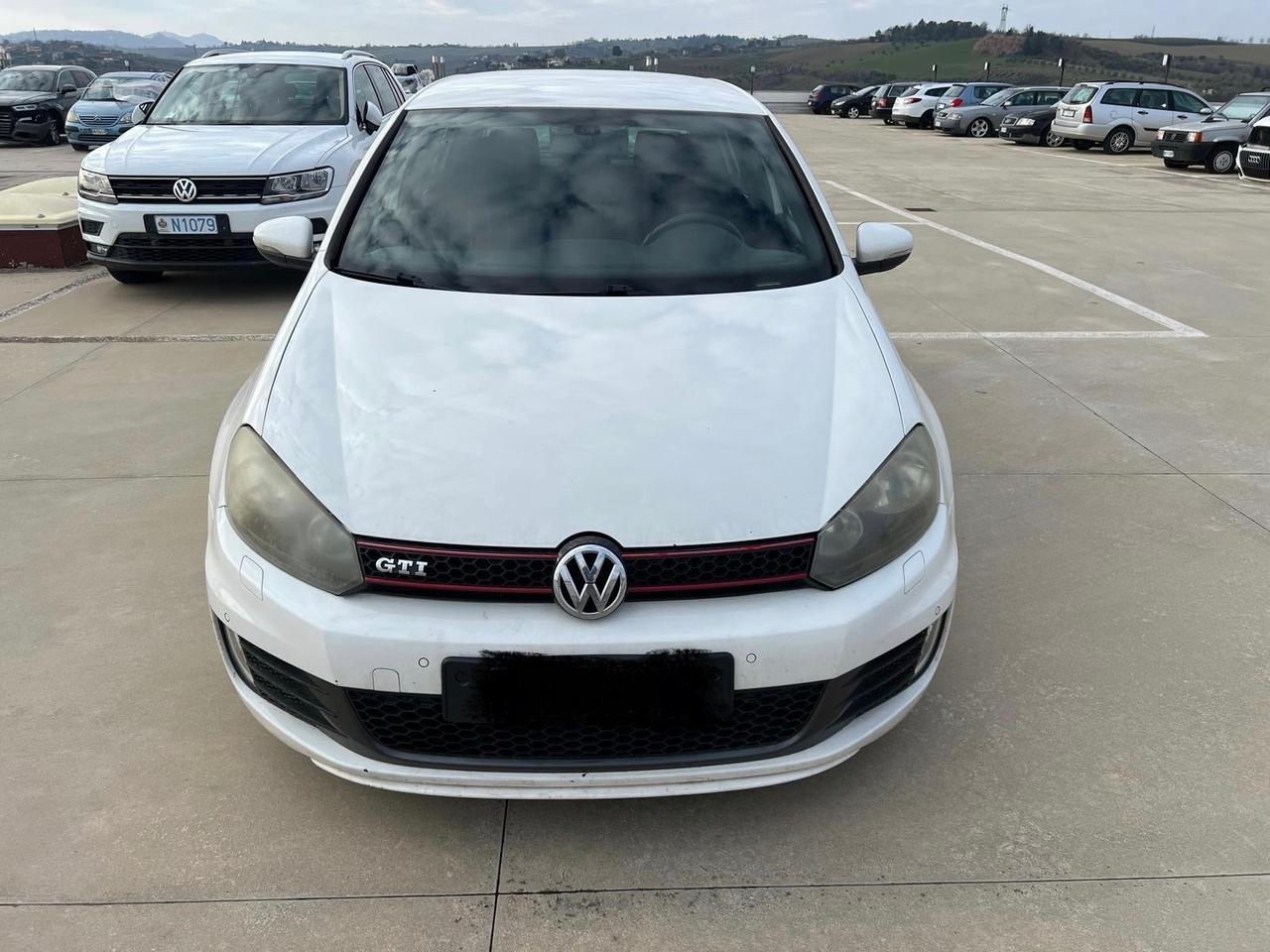 Volkswagen Golf GTI 2.0 TSI 5p.