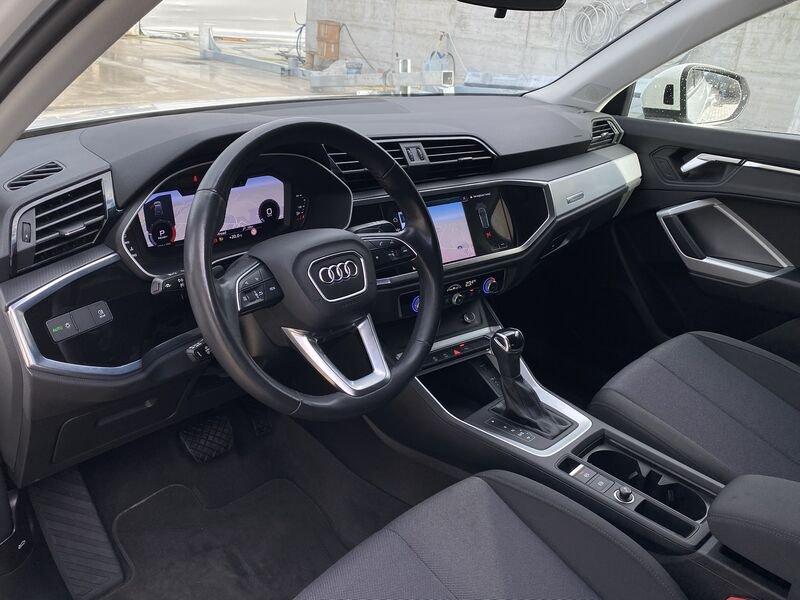 Audi Q3 Business 2.0 TDI 150CV S-Tronic 35