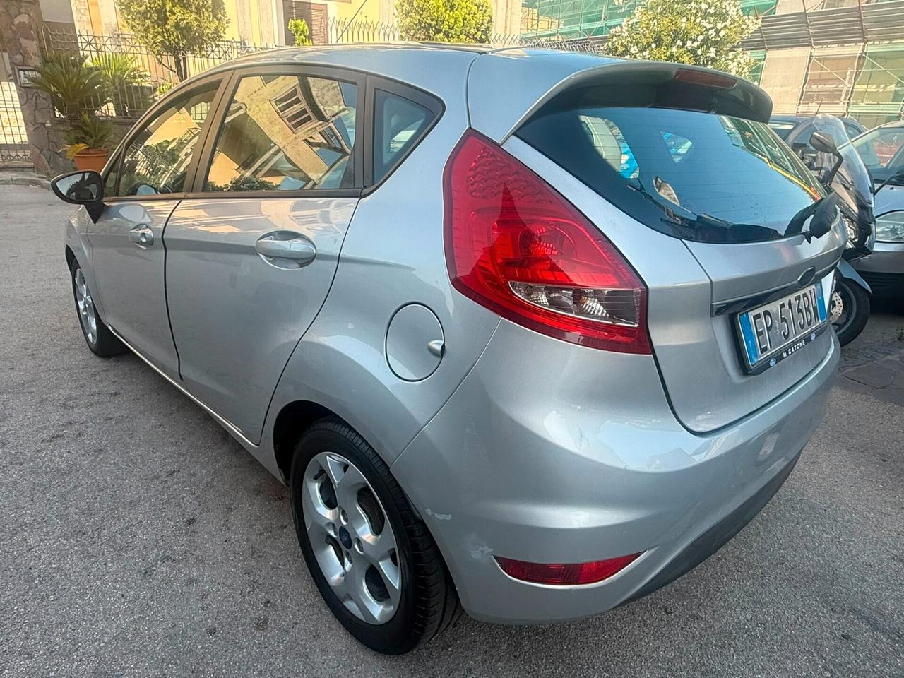 Ford Fiesta 1.4 5 porte Bz.- GPL VALIDITA' FINO AL 2032