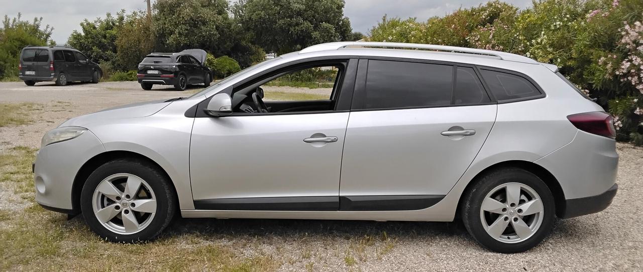Renault Megane Mégane 1.5 dCi 110CV SporTour Confort