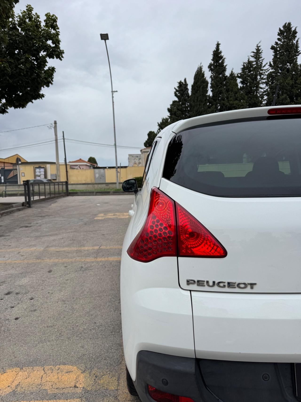 Peugeot 3008 1.6 HDi 115CV Allure